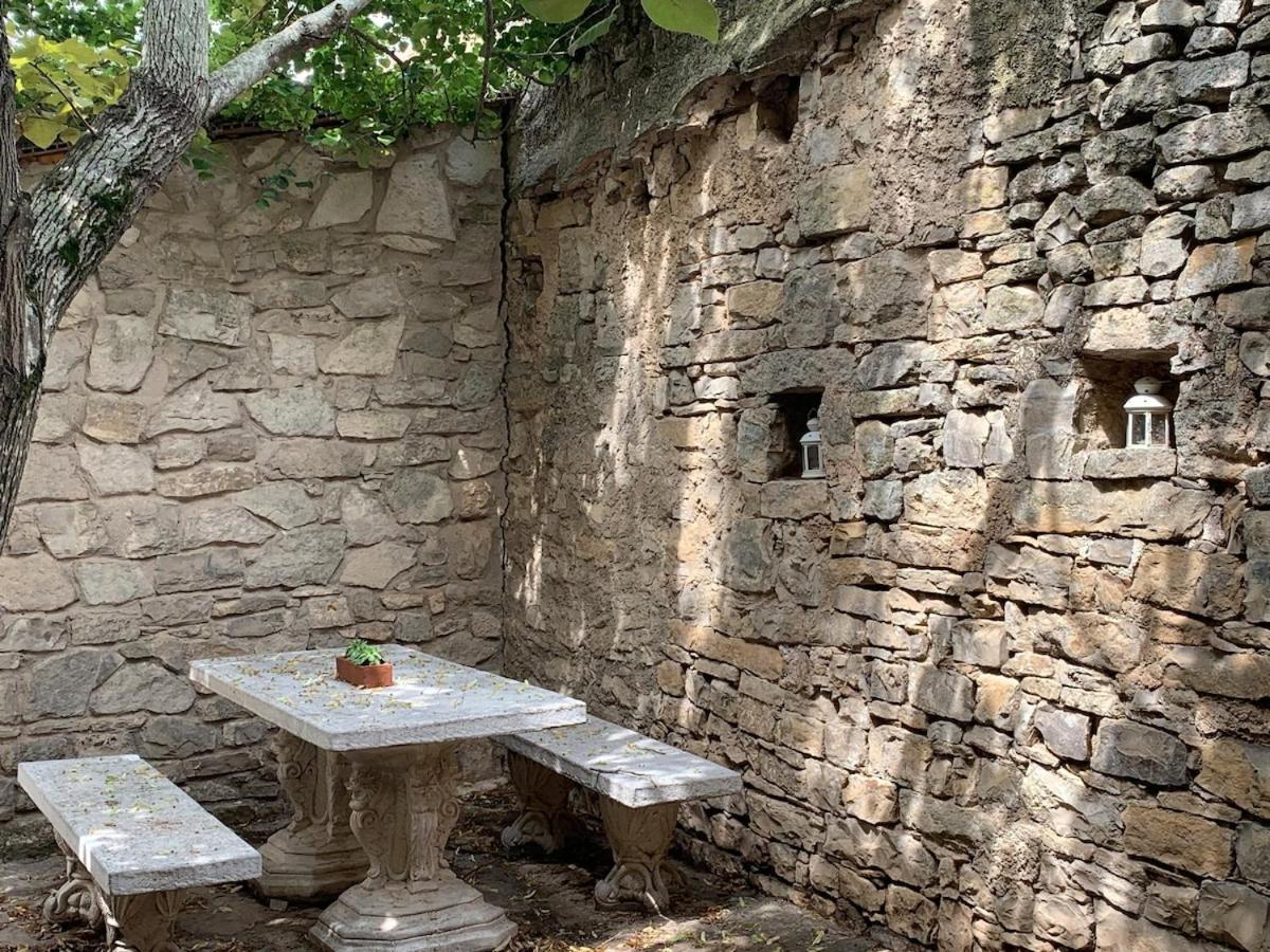 Masia Cal Millas - Turisme Rural Castellfullit de Riubregos Eksteriør billede